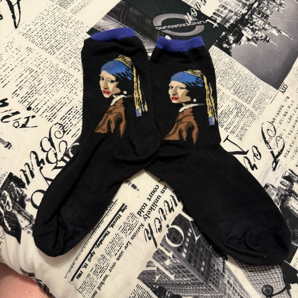 HOTSOX WOMEN'S Girl With The Pearl Earring Sock